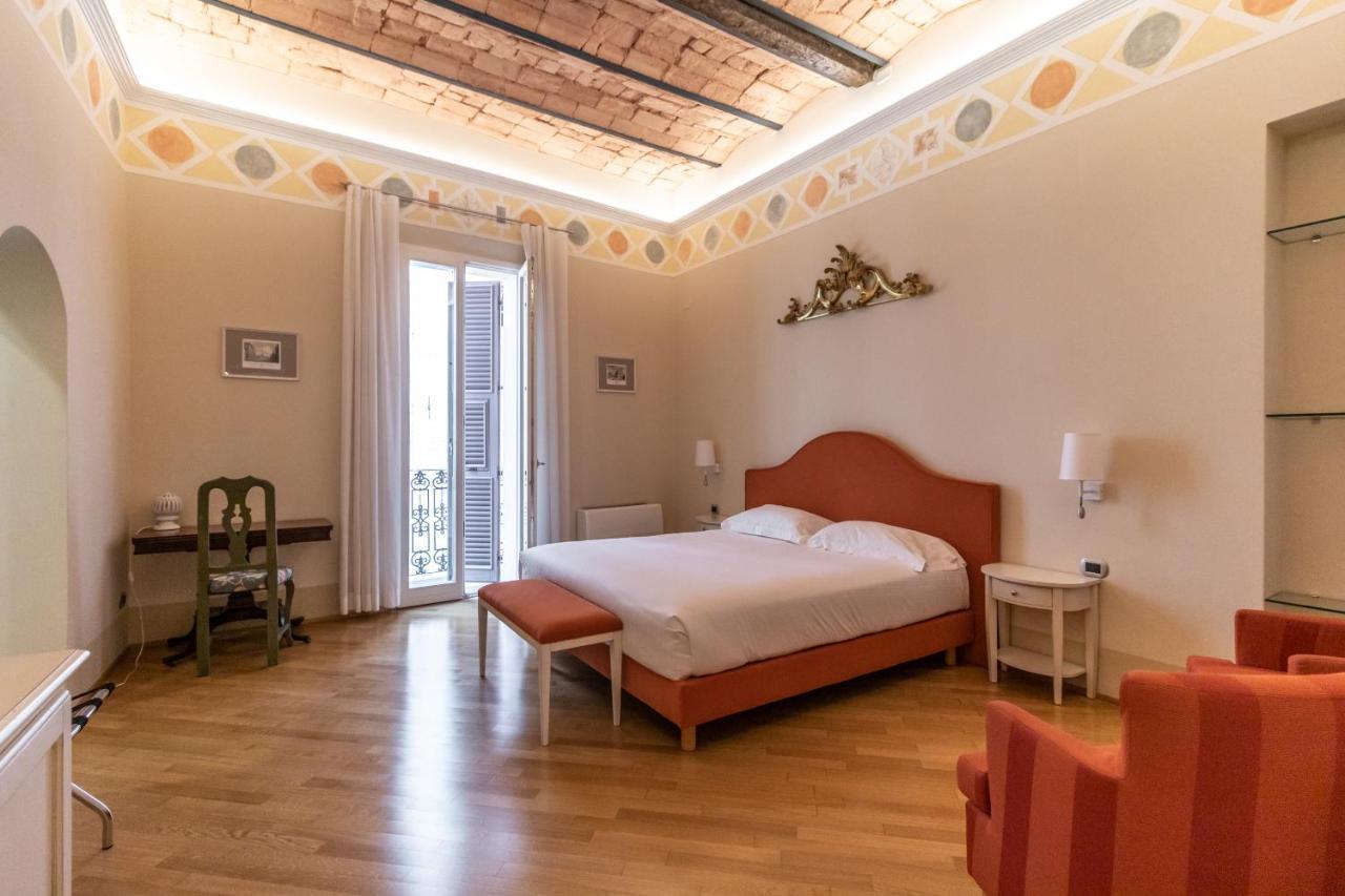 Casa Isolani Luxury Rooms Piazza Maggiore Bologna Exterior photo