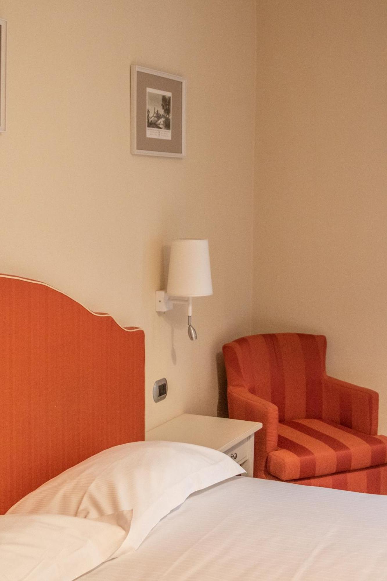 Casa Isolani Luxury Rooms Piazza Maggiore Bologna Exterior photo