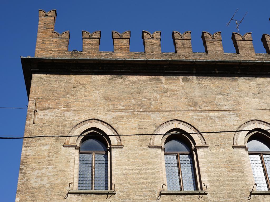 Casa Isolani Luxury Rooms Piazza Maggiore Bologna Exterior photo