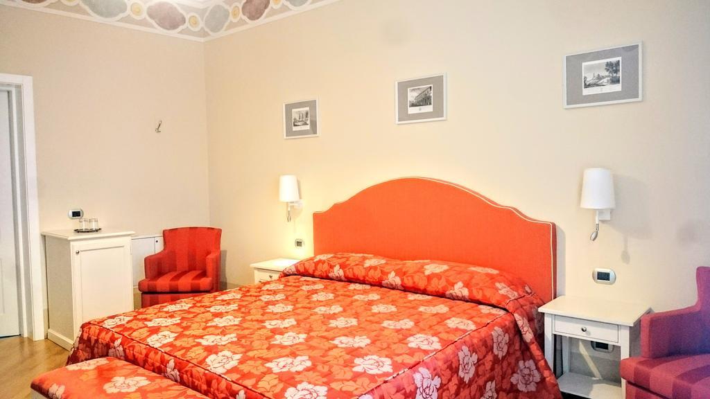 Casa Isolani Luxury Rooms Piazza Maggiore Bologna Exterior photo