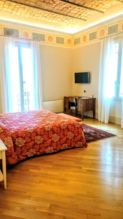 Casa Isolani Luxury Rooms Piazza Maggiore Bologna Exterior photo