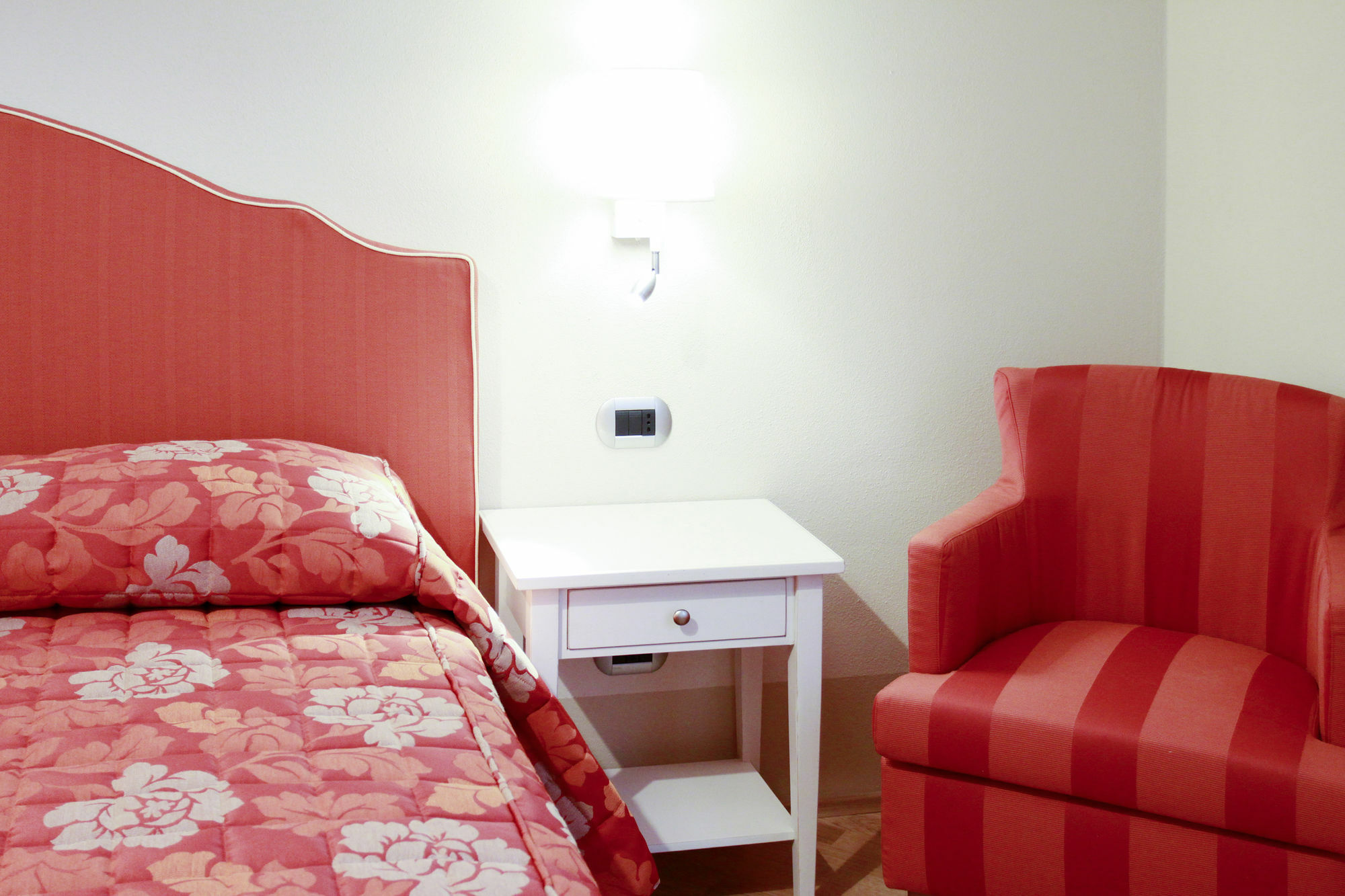 Casa Isolani Luxury Rooms Piazza Maggiore Bologna Exterior photo