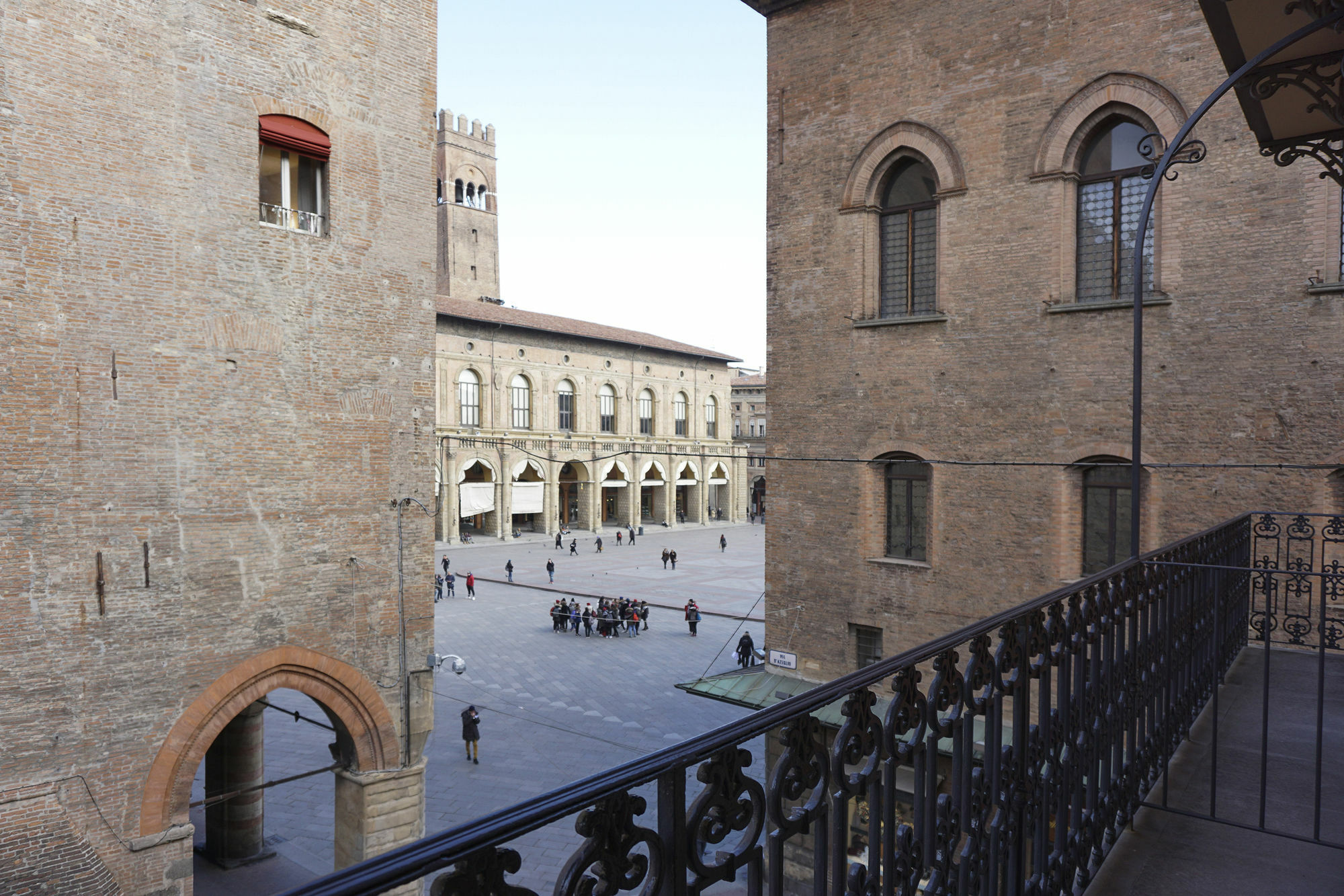 Casa Isolani Luxury Rooms Piazza Maggiore Bologna Exterior photo